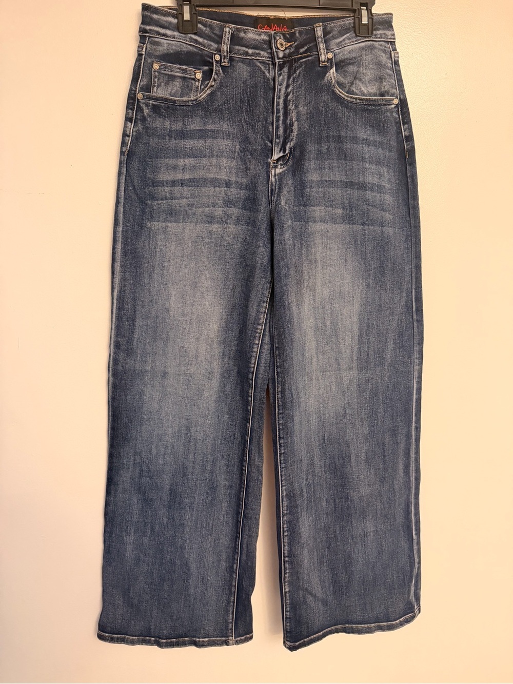 Casual Women's Bootcut Jeans - Blue Wash